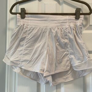 Lululemon Hotty Hot high rise 4” (size 4) white